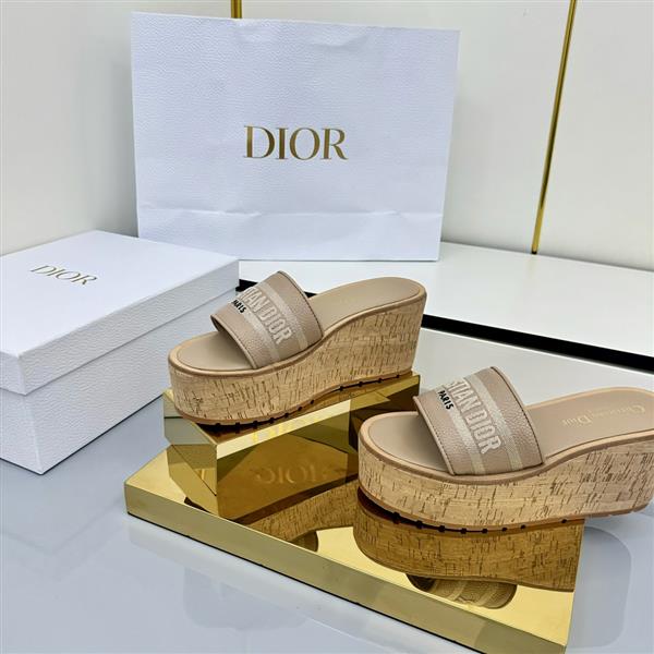 20251128184322473 270